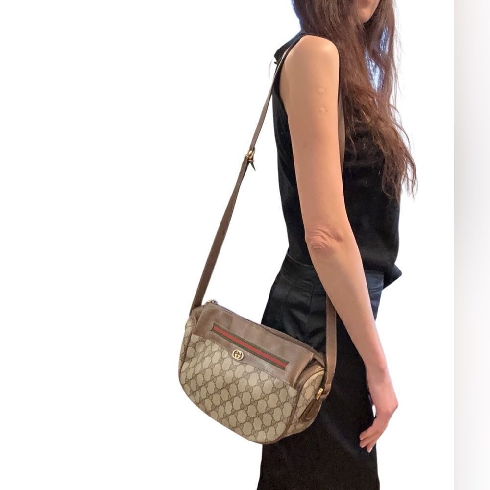 Gucci vintage shoulder bag  - Picture 14 of 16